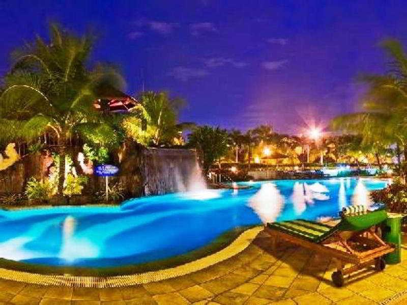 The Residences At Puri Casablanca Jakarta Buitenkant foto