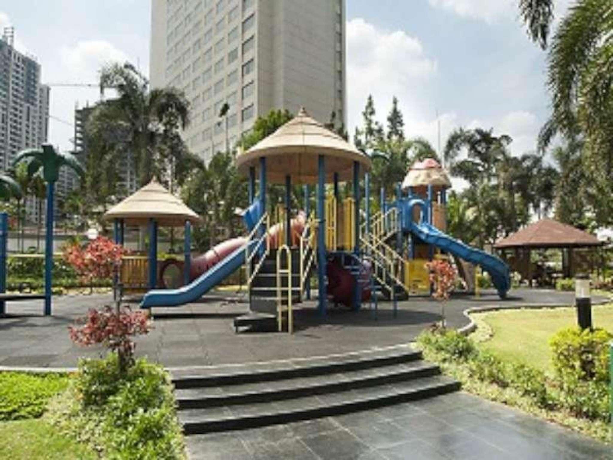 The Residences At Puri Casablanca Jakarta Buitenkant foto