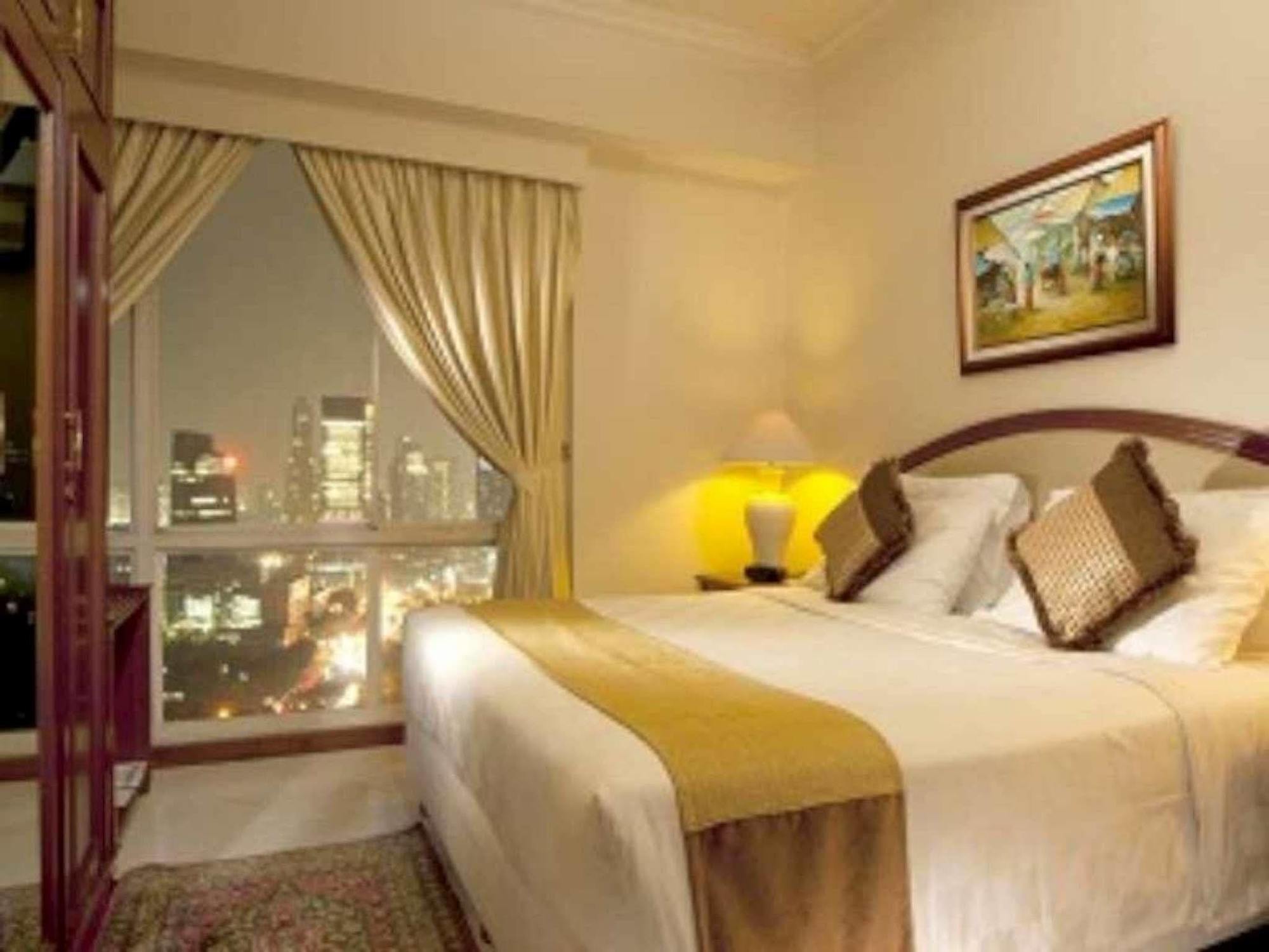 The Residences At Puri Casablanca Jakarta Buitenkant foto