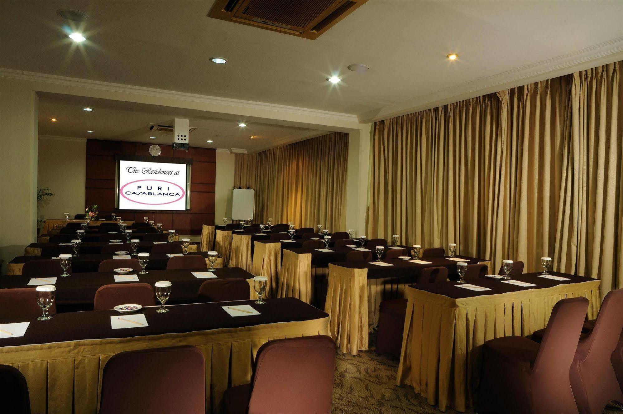 The Residences At Puri Casablanca Jakarta Buitenkant foto