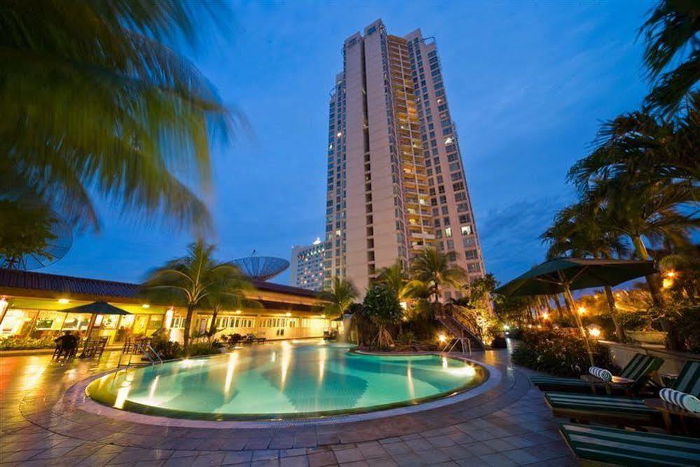 The Residences At Puri Casablanca Jakarta Buitenkant foto